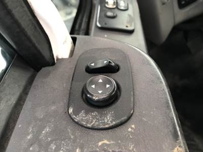 International TranStar 8600 Door Electrical Switch for a International Transtar (8600)