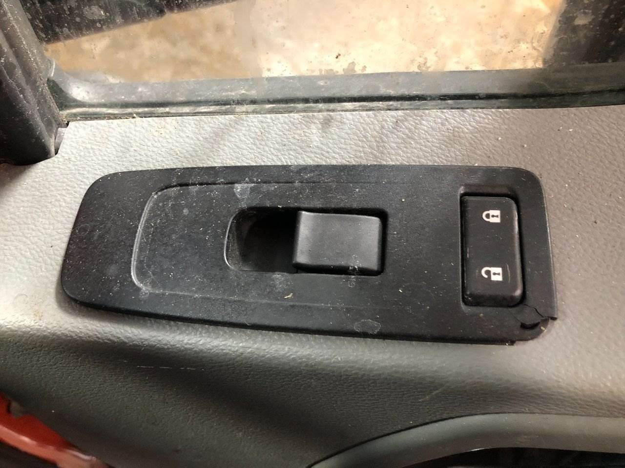 2019 Kenworth T680 Door Electrical Switch For Sale Des Moines, IA