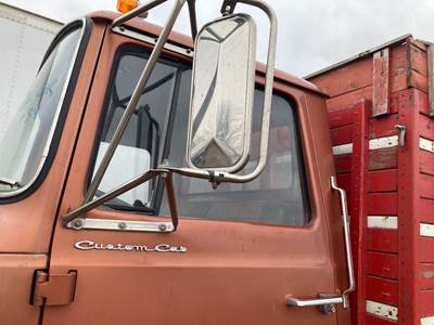 Ford LN600 Door Mirror