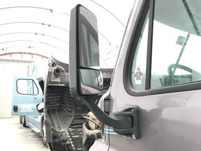 Freightliner Cascadia Door Mirror