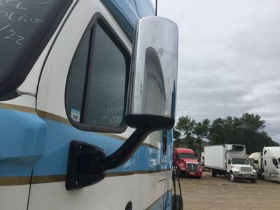 Freightliner Cascadia Door Mirror