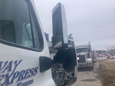 Freightliner Cascadia Door Mirror