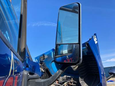 Freightliner Cascadia Door Mirror