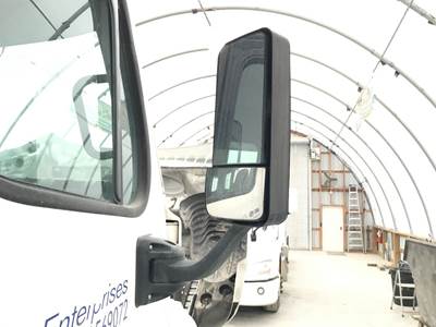 Freightliner Cascadia Door Mirror