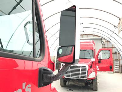 Freightliner Cascadia Door Mirror