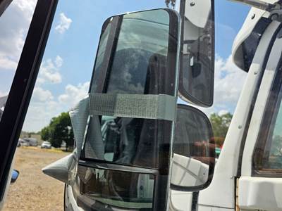 Freightliner Cascadia Door Mirror
