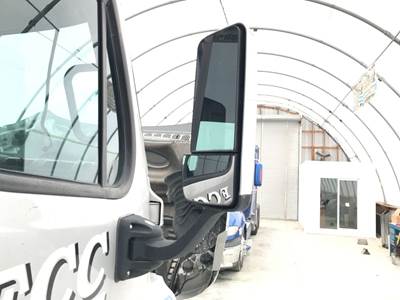 Freightliner Cascadia Door Mirror