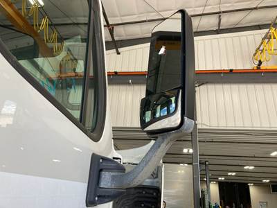 Freightliner Cascadia Door Mirror