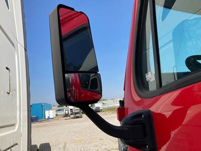 Freightliner Cascadia Door Mirror