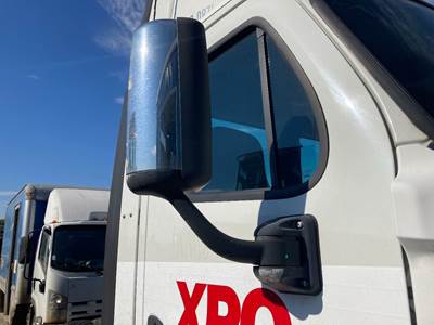 Freightliner Cascadia Door Mirror