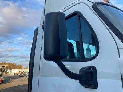 Freightliner Cascadia Door Mirror