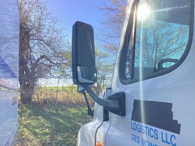 Freightliner Cascadia Door Mirror