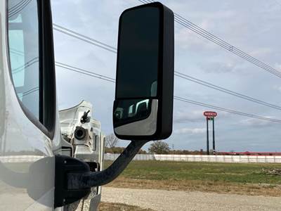 Freightliner Cascadia Door Mirror