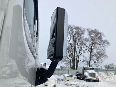 Freightliner Cascadia Door Mirror