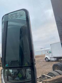 Freightliner Cascadia Door Mirror
