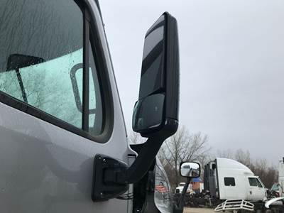 Freightliner Cascadia Door Mirror
