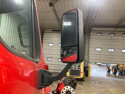 Freightliner Cascadia Door Mirror