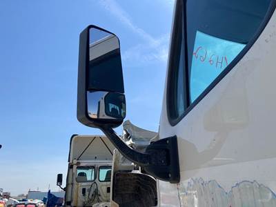Freightliner Cascadia Door Mirror