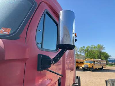 Freightliner Cascadia Door Mirror