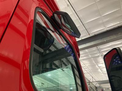 Freightliner Cascadia Door Mirror