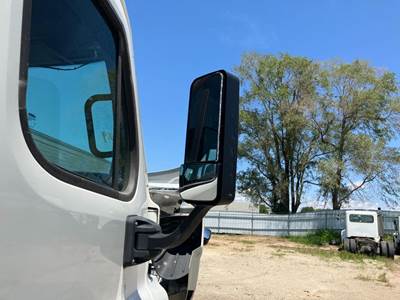 Freightliner Cascadia Door Mirror