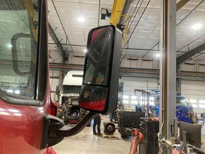 Freightliner Cascadia Door Mirror