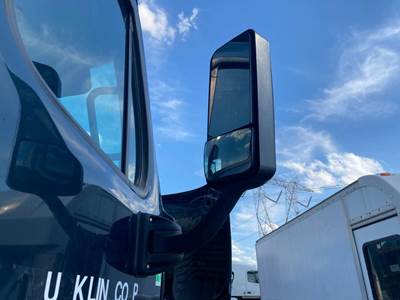 Freightliner Cascadia Door Mirror