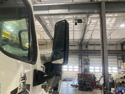 Freightliner Cascadia Door Mirror
