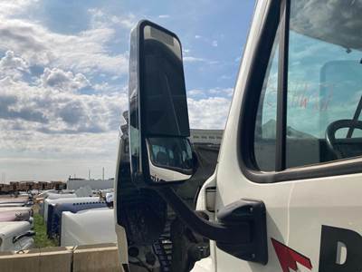 Freightliner Cascadia Door Mirror