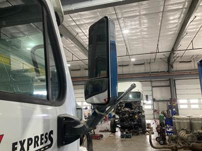 Freightliner Cascadia Door Mirror