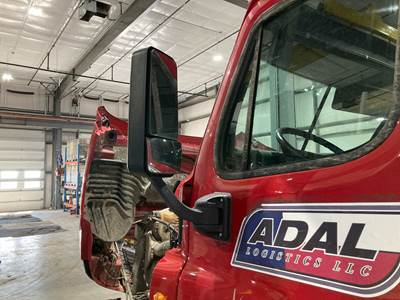 Freightliner Cascadia Door Mirror