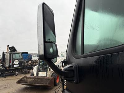 Freightliner Cascadia Door Mirror