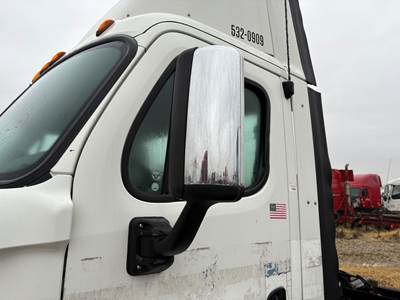 Freightliner Cascadia Door Mirror