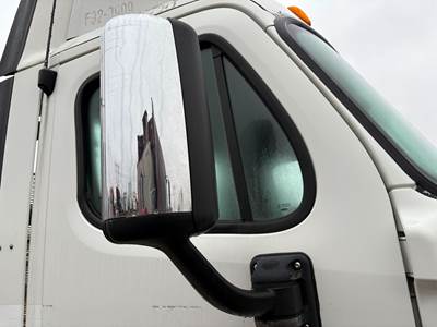 Freightliner Cascadia Door Mirror