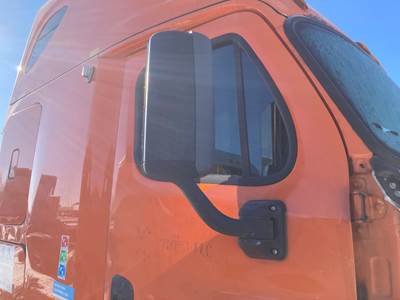 Freightliner Cascadia Door Mirror