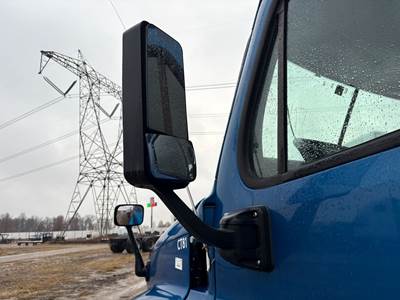 Freightliner Cascadia Door Mirror