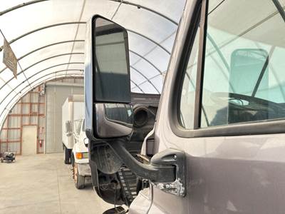 Freightliner Cascadia Door Mirror