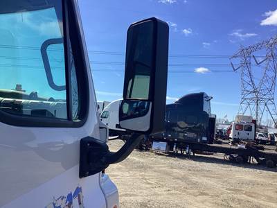 Freightliner Cascadia Door Mirror