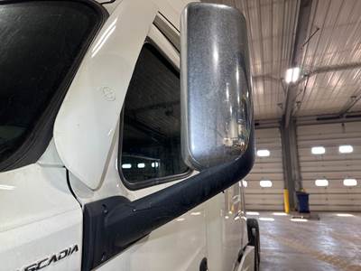 Freightliner Cascadia Door Mirror