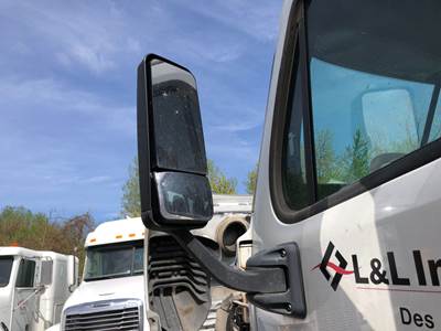 Freightliner Cascadia Door Mirror