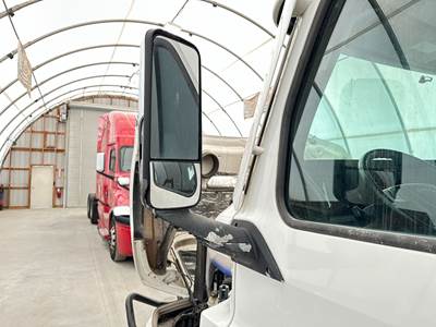 Freightliner Cascadia Door Mirror