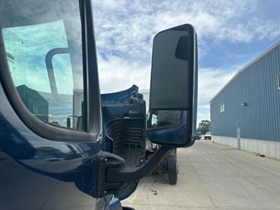 Freightliner Cascadia Door Mirror