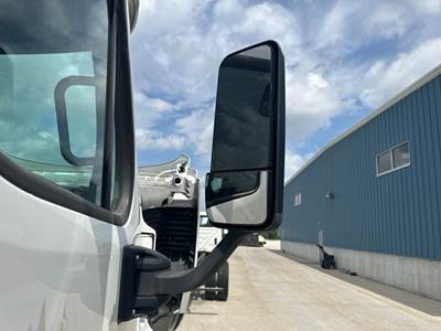 Freightliner Cascadia Door Mirror