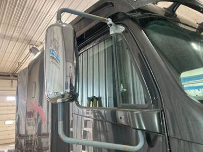 Freightliner Century Class 112 Door Mirror for a Freightliner C112 Century