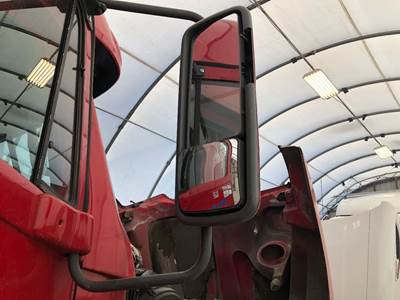 Freightliner Century Class 120 Door Mirror for a Freightliner C120 Century