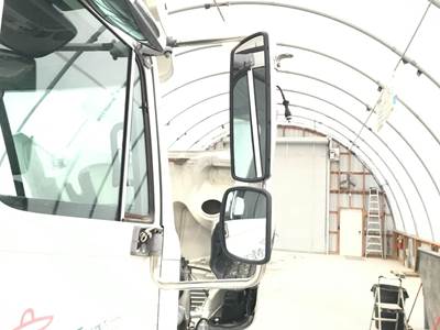 Freightliner Columbia 120 Door Mirror