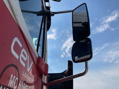 Freightliner Columbia 120 Door Mirror