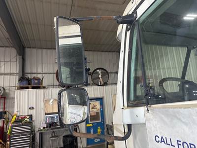 Freightliner Columbia 120 Door Mirror
