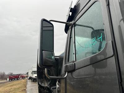 Freightliner Columbia 120 Door Mirror