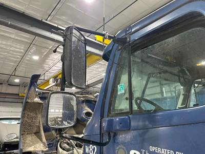 Freightliner Columbia 120 Door Mirror